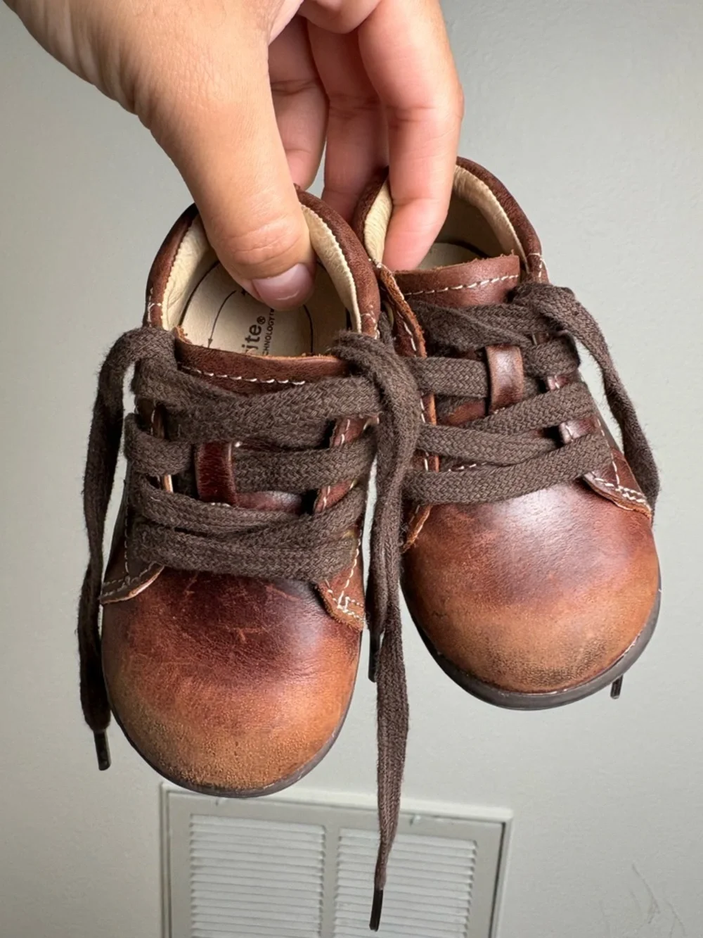 Stride Rite Baby Brown Leather Lace-Up Walker Shoes Size 4W